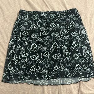 Short mushroom skirt